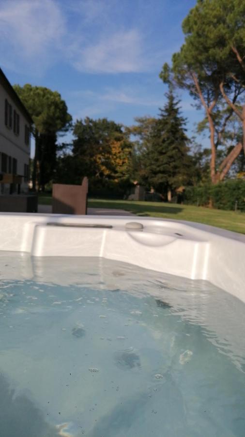 Relais Villa Sofia Calcinelli Luaran gambar